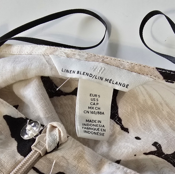 H&M Linen Blend Seashell Top Size S Black /Cream - Picture 7 of 7